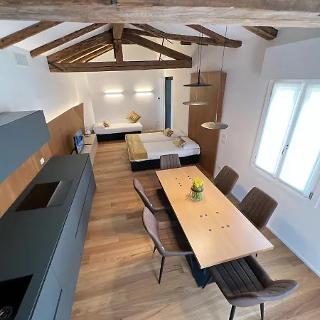 Lägenhet Attico Vivit 60